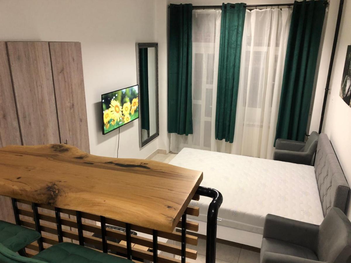 Kosa Apartment Bezanija Luaran gambar