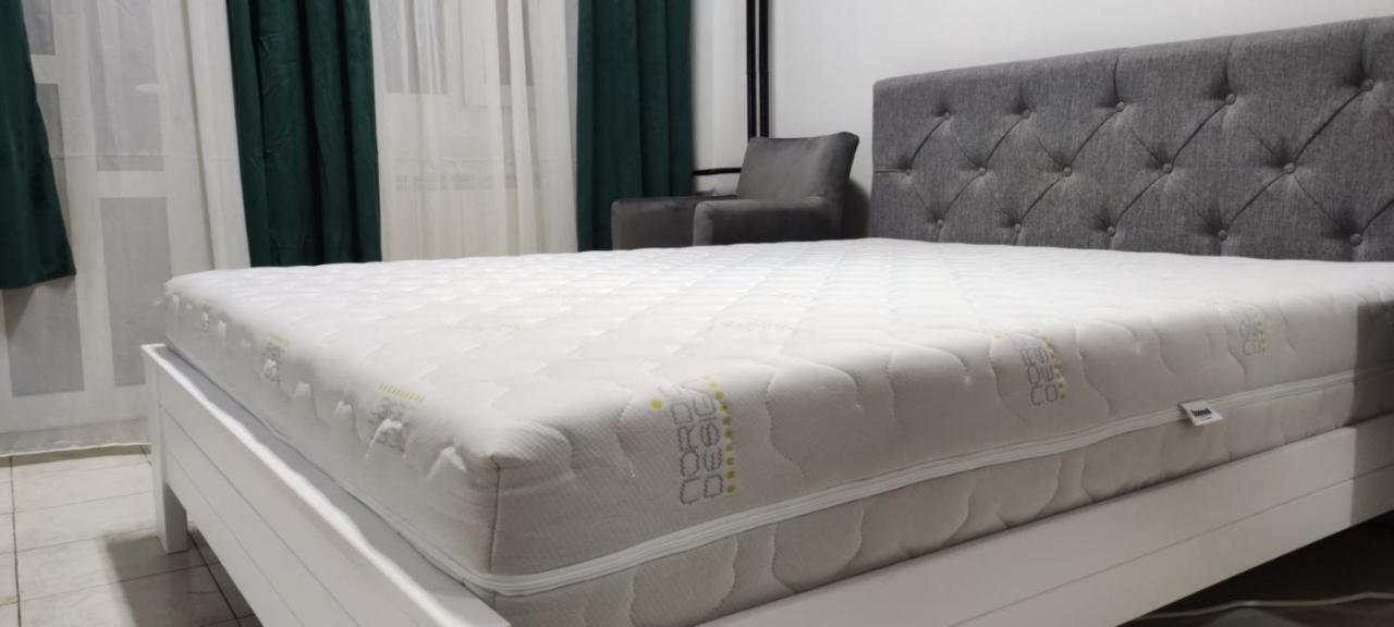 Kosa Apartment Bezanija Luaran gambar